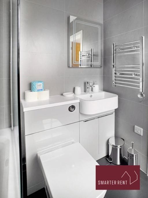 Eton, Windsor - 1 Bedroom First Floor Apartment - Parking Esterno foto